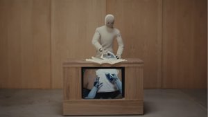 A 1X NEO robotja videók alapján tanul, nem unalmas tréninggel