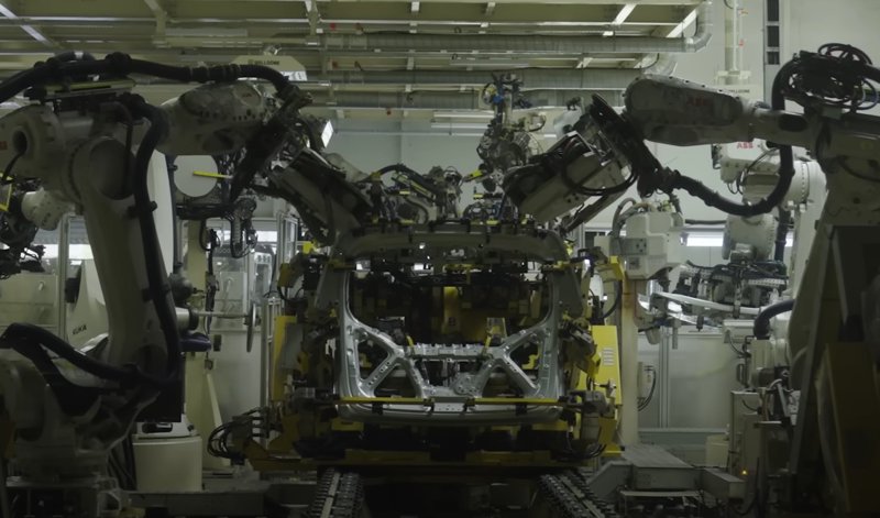 ダークファクトリー：照明なしの製造業の未来