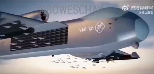 中国の16トン級ドローン母艦「九天」が初飛行。空中からスウォームを展開する「空飛ぶ空母」の衝撃