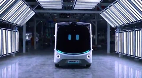 UBTECH और Foxconn की बड़ी छलांग: ह्यूमनॉइड रोबोट बनाएंगे गाड़ियां!