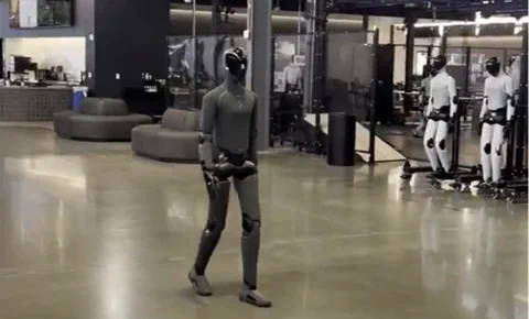 Figure's Humanoid Robots Now Work 24/7, Never Calling in Sick