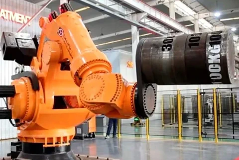 Il CR5000-3700 di Shanghai Chaifu Robot mette in mostra la sua forza da record.