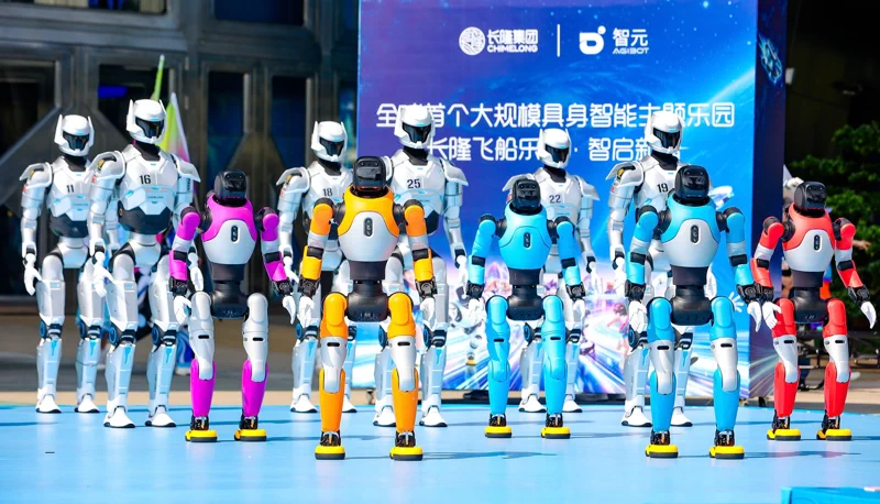 Agibot Hits 20,000 Robots, Deploys 300-Strong Army to Theme Park