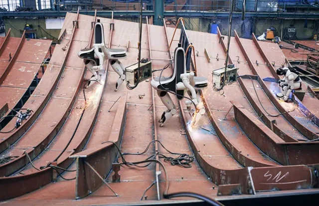 रोबोट्स की समुद्री उड़ान: NEURA और Hyundai की शिपयार्ड क्रांति