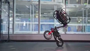 AI Robots Outperform Humans in Motorcycle Stunts