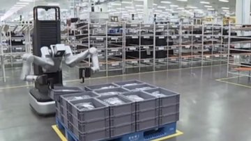 AGIBOT's A2-W Robot Revolutionizes Factory Logistics