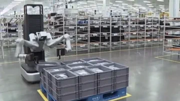 AGIBOT's A2-W Robot Revolutionizes Factory Logistics