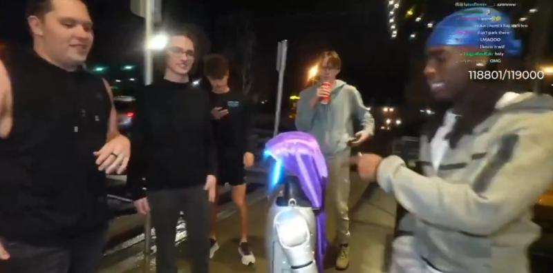 Robot Unitree G1 na ulicach, wita ludzi z klasą 👋