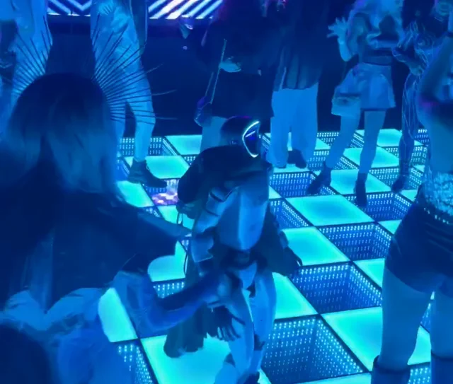 Robot vyhrál taneční soutěž, lidstvo se potí