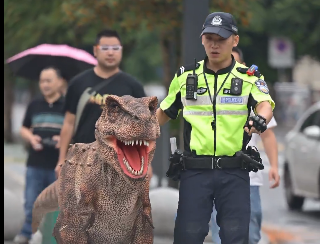 LimX Dynamics TRON1 机器人展现恐龙本色