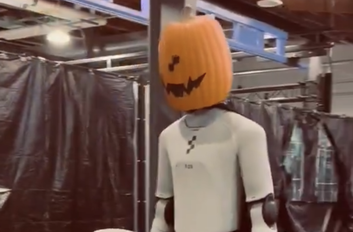 Figure 03 hátborzongató sétája: Halloween különkiadás