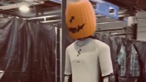 Figure 03s gruseliger Spaziergang: Halloween Special