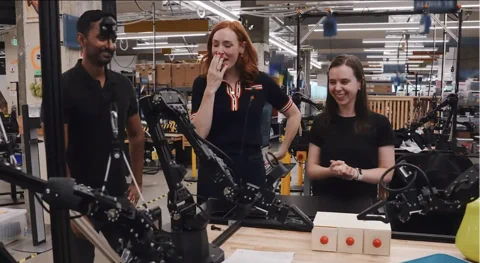 DeepMind robotok ebédet csomagolnak, nem akarnak Batman lenni