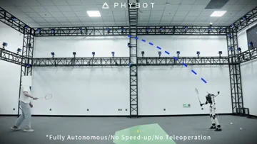PHYBOT C1 로봇, 춤 대신 배드민턴을 친다