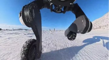 Deep Robotics M20 Drifts in -30°C Snow Like a Pro