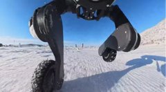 氷点下30度の極寒を制す！Deep Robotics M20が雪上で魅せる神ドリフト