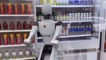 Fagyiosztó robot Kínában: Vége a diákmunkás álmoknak? 🍦🤖