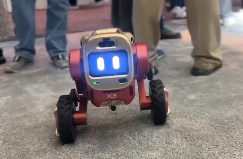 Sentigent's Rovar X3 Robot Wants to Follow You Outside