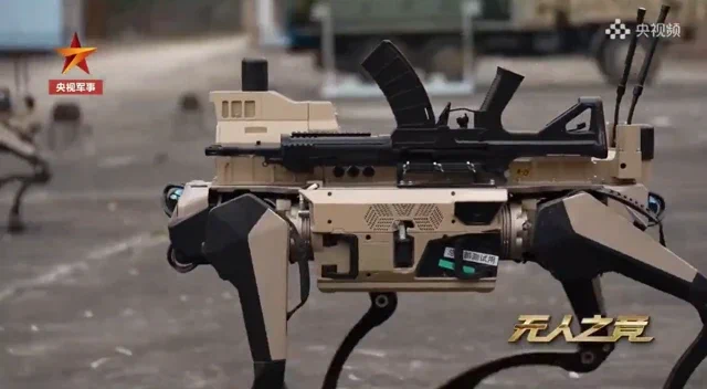 Alcateia de Lobos Robôs da China vem Armada com Rifles e Mísseis