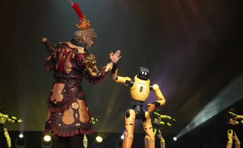 AGIBOTの40台のロボット軍団が舞台で西遊記の伝説を再現