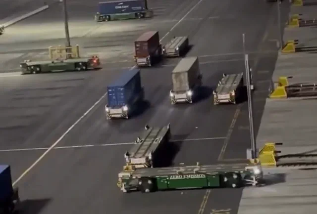 China's Slimme Haven: Robots in Beweging