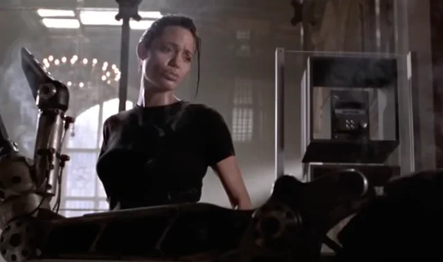 Lara Croft VS vraždící robot: Klasický moment bezpečnosti AI